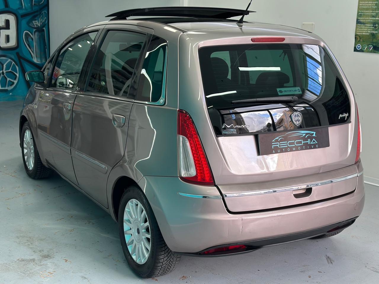 Lancia MUSA 1.3 Mjet cambio automatico NUOVO/tetto pano