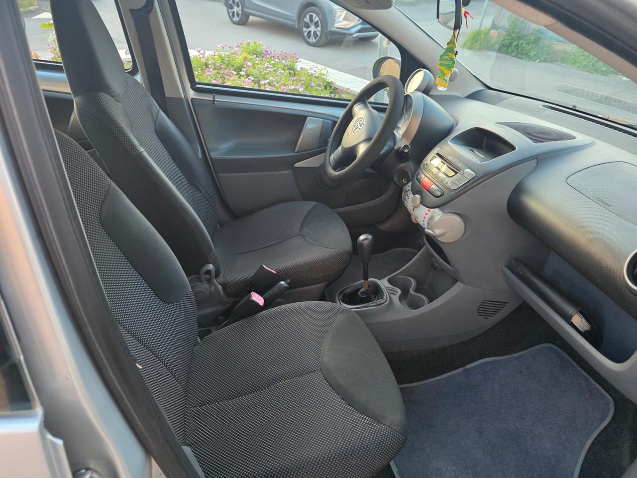 Toyota Aygo 1.0 12V VVT-i 5 porte