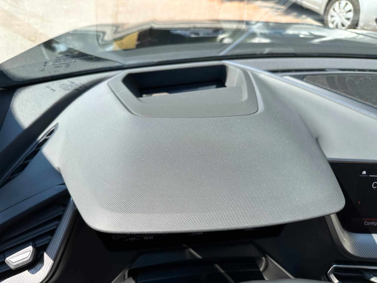 Bmw 118 d 5p. Msport SEDILI M-PERFORMANCE / NAVI / LED / Head-Up Display