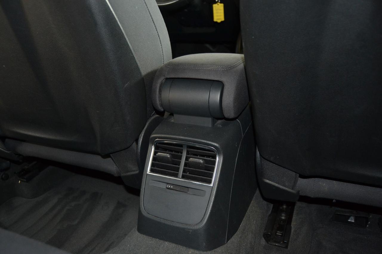 Audi A3 SPB 1.6 TDI S Tronic Sport Navi/Xenon/C.Auto