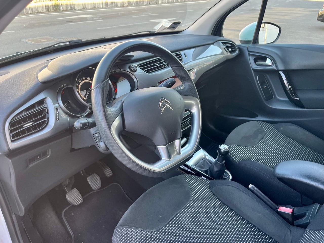 Citroen C3 1.2benz 2015 93.000km per neopatentati