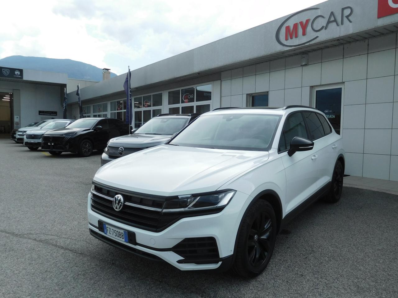 Volkswagen Touareg 3.0 V6 TDI SCR Black Style 231 cv 4Motion
