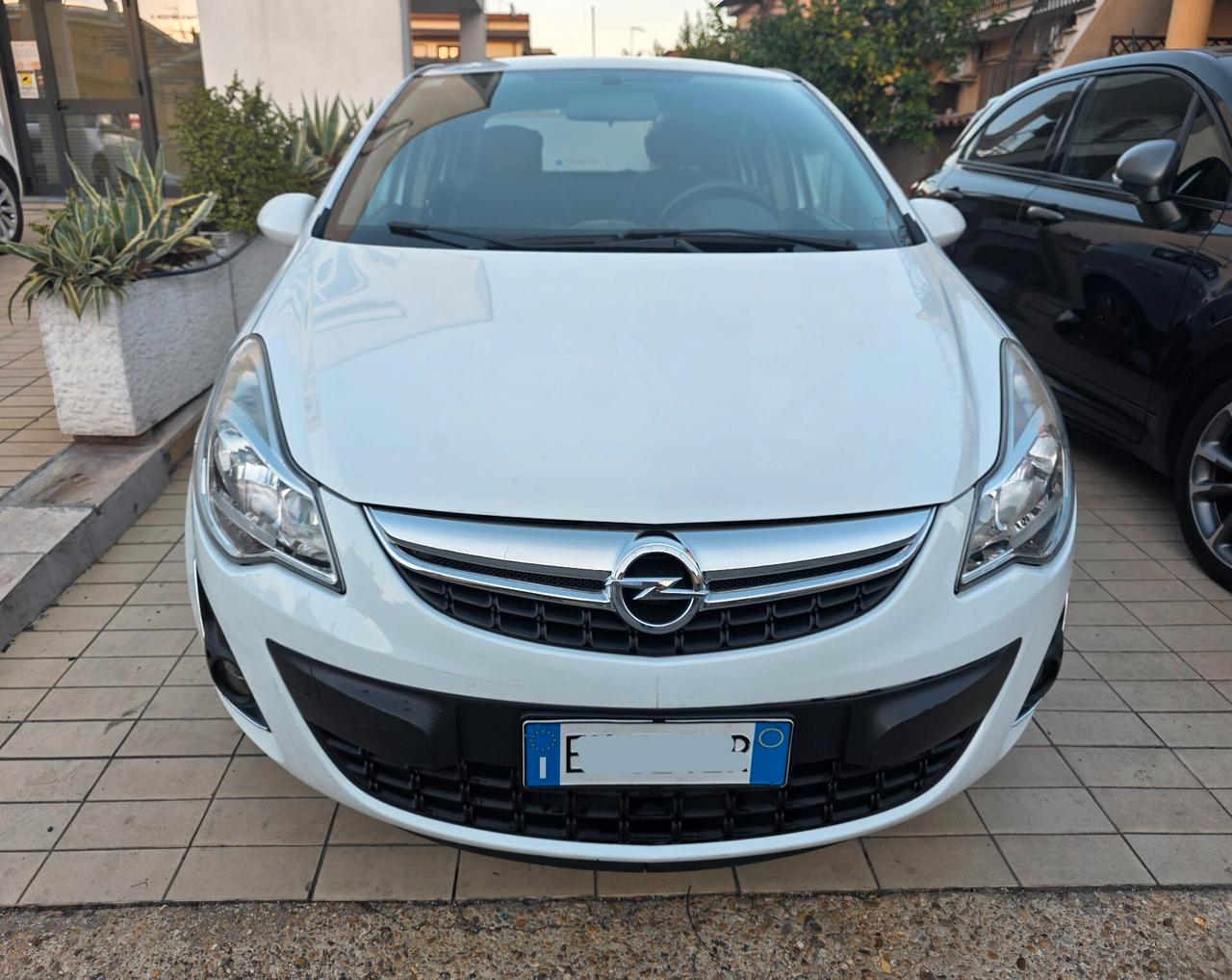 Opel Corsa 1.2 5 porte Elective