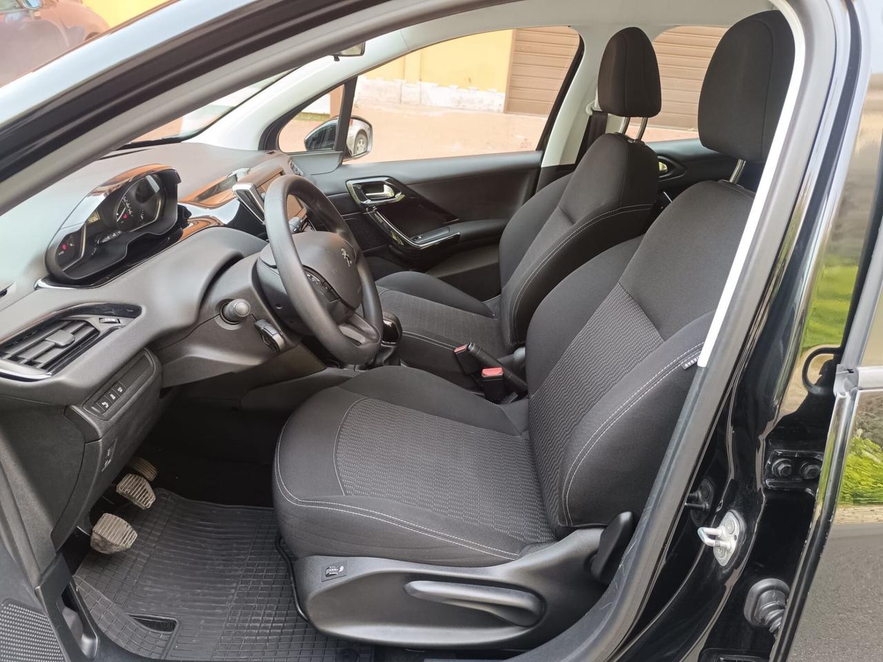 Peugeot 208 BlueHDi 100 5 porte Allure