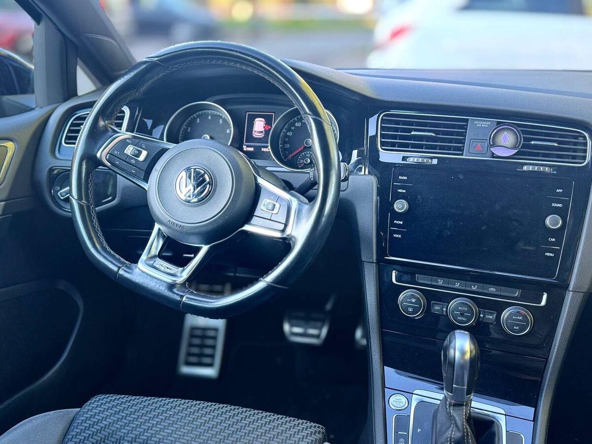 Volkswagen Golf 1.5 tsi Sport 150cv dsg