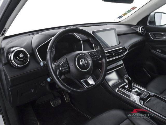 MG EHS MG Plug-in Hybrid Exclusive