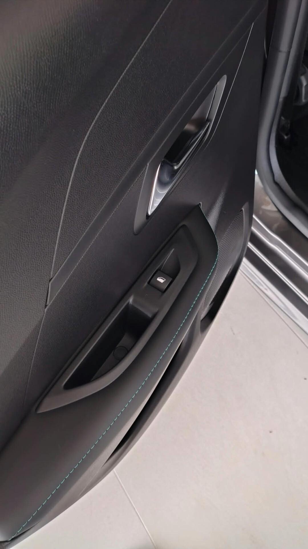 Peugeot 208 BlueHDi 100 Stop&Start 5 porte Allure Pack