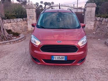 Ford Tourneo Courier 1.0 EcoBoost 100 CV Titanium