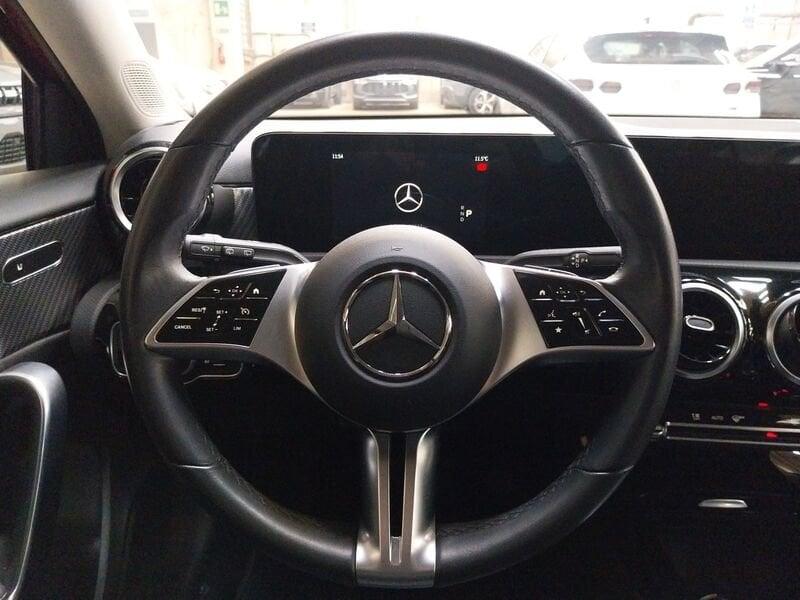Mercedes-Benz Classe A A 180 d Progressive Advanced