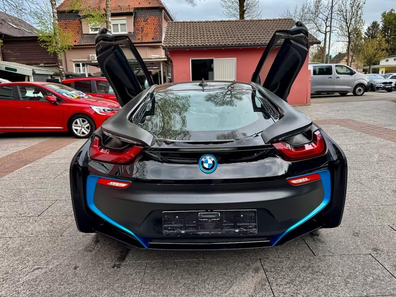 Bmw i8 Coupé xDrive *Display Key*HUD*360°*20 pollici