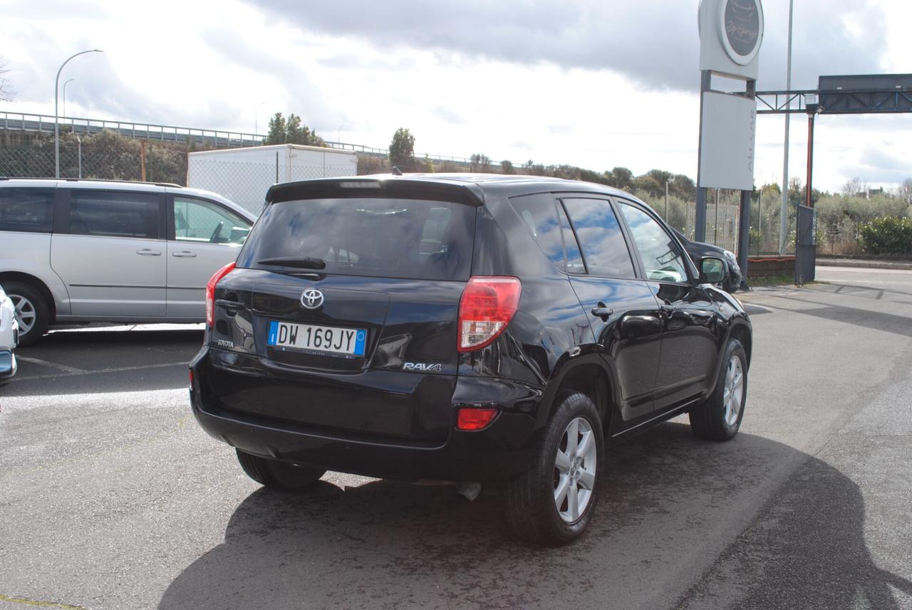 TOYOTA RAV 4 2.2 D-4D 136 CV