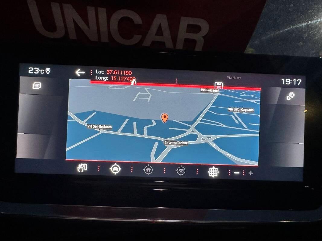 Peugeot 2008 1.5 bluehdi Allure Navi Pack s&s 100cv
