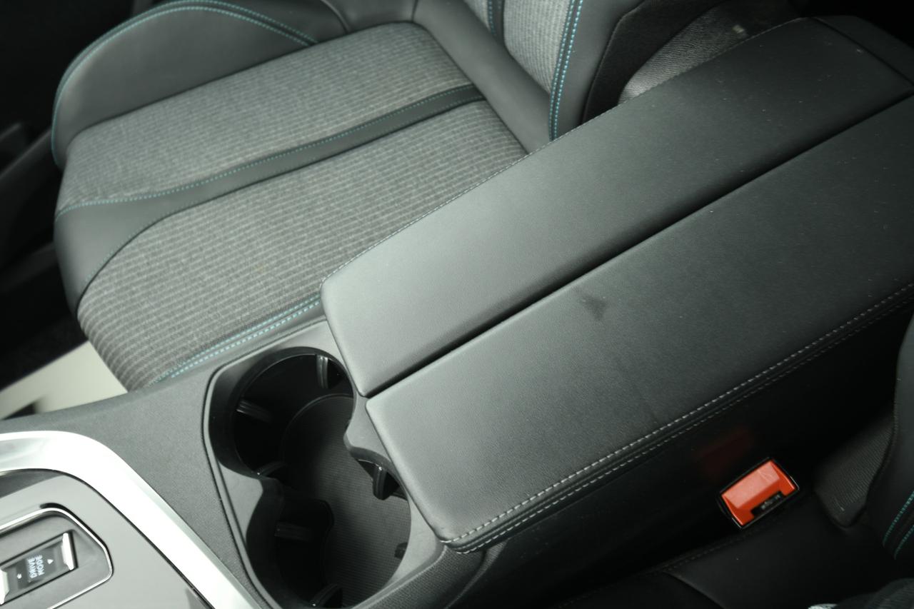 PEUGEOT 5008 1.5 bluehdi Allure s&s 130cv CAMERA+APP CONNECT