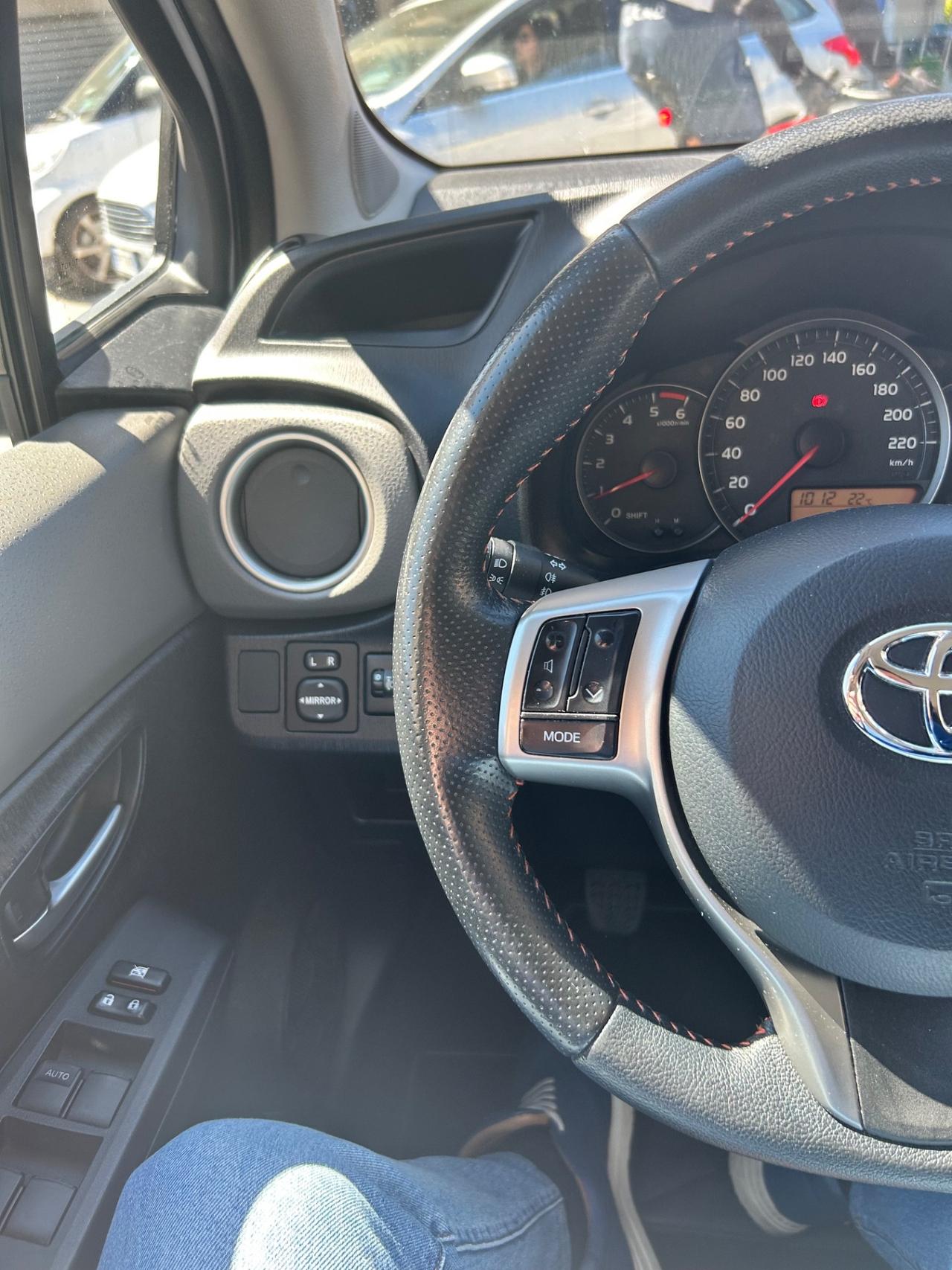 Toyota Yaris 1.4 D-4D 5 porte