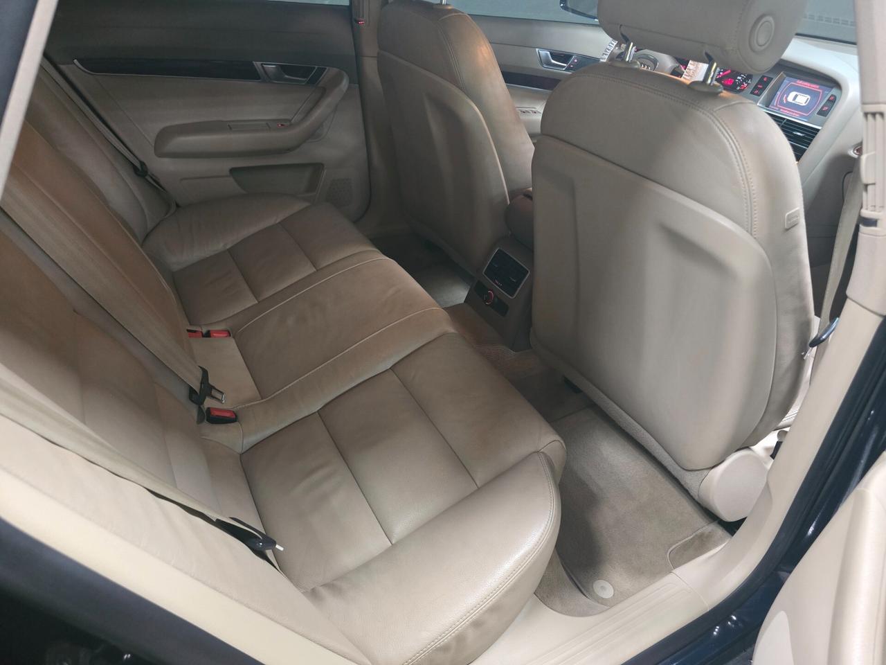 Audi A6 Avant 3.0 V6 TDI F.AP. quattro tiptronic Advanced