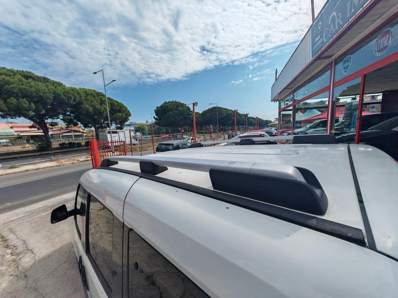 Fiat Doblo 1,6 diesel 02/2010 CV105 POSTI SETTE