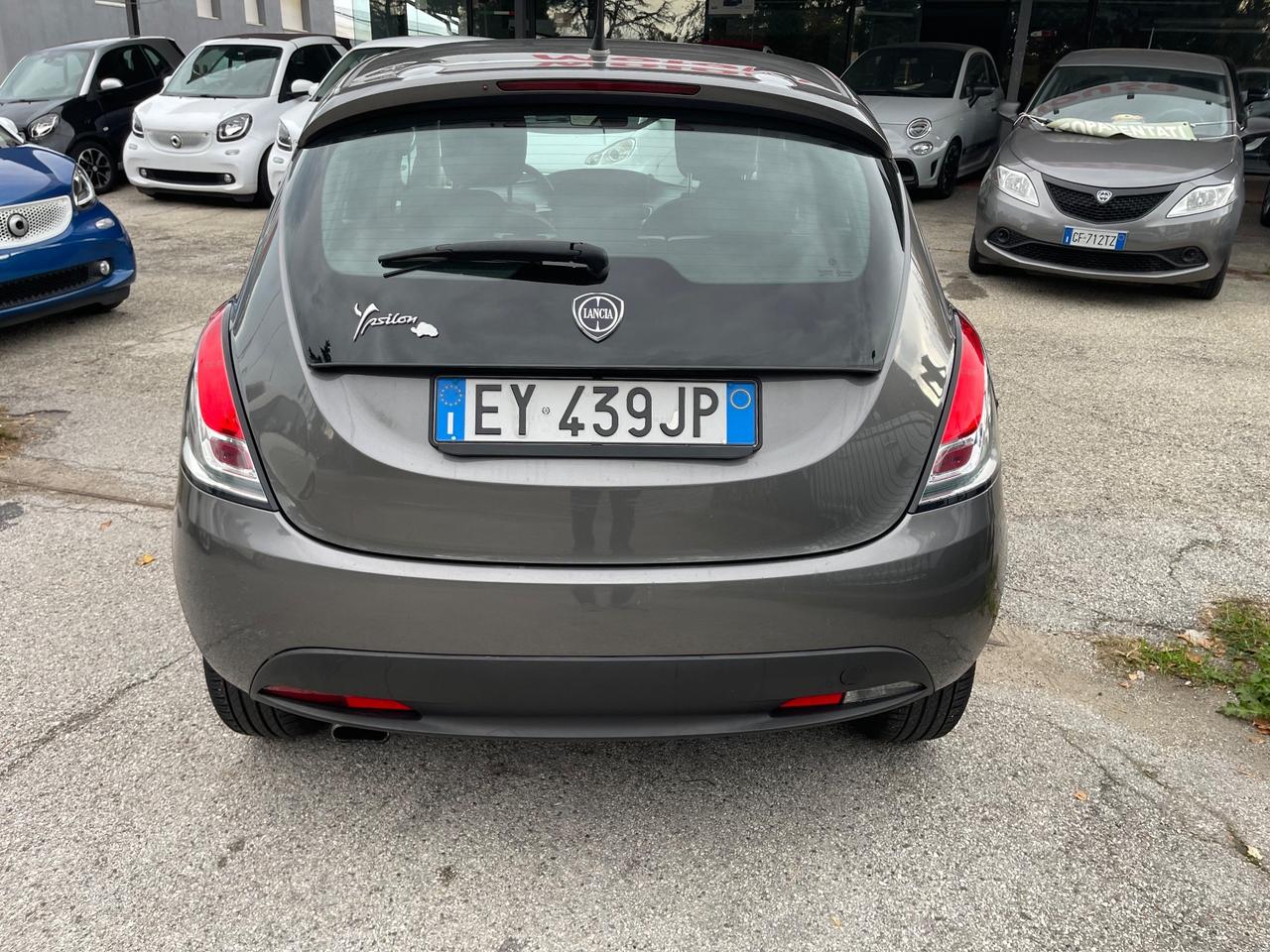 Lancia Ypsilon 1.2 69 CV 5 porte Gold