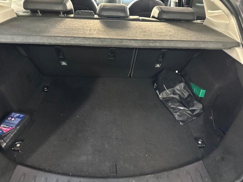 JAGUAR E-Pace (X540) E-Pace 2.0D 150 CV A...