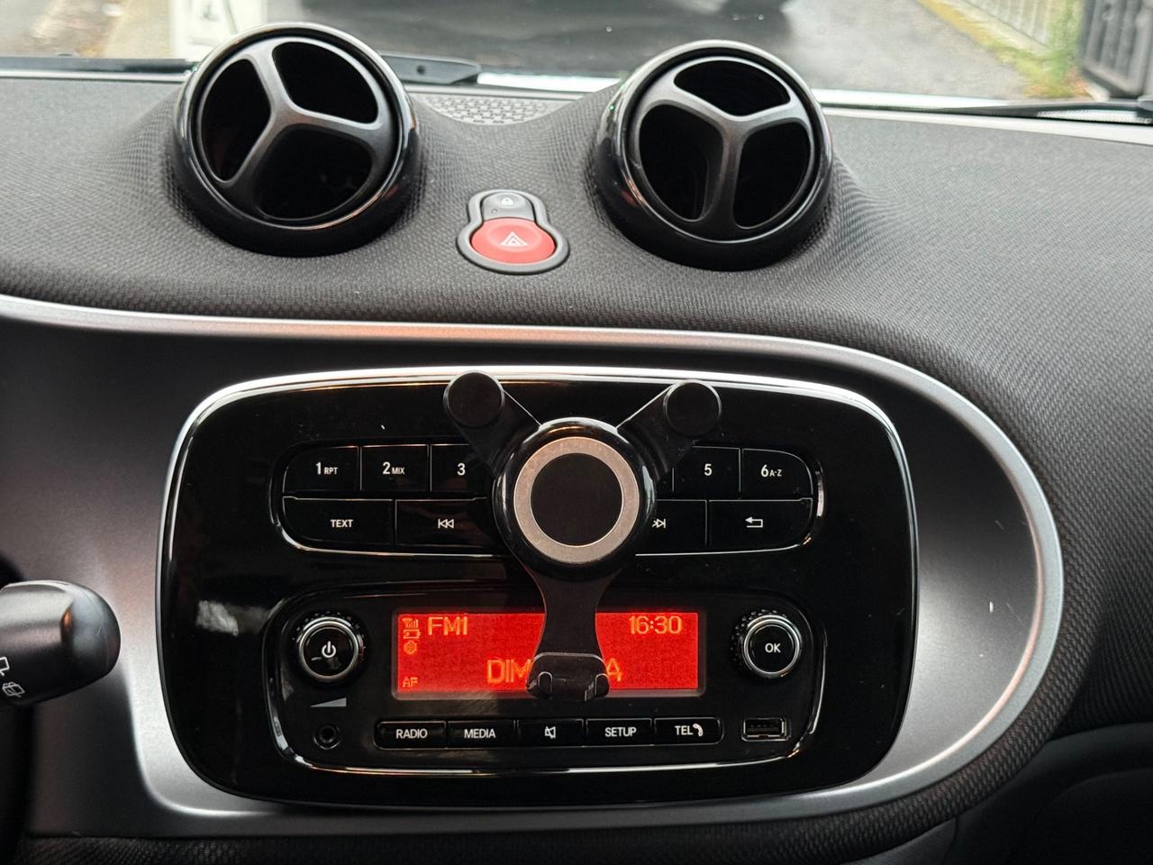 Smart ForTwo 1.0 71cv Coupe Clima cambio Manuale