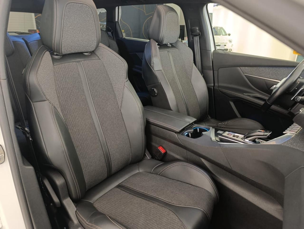 Peugeot 5008 7POSTI AUTOMATICA ANNO 2019