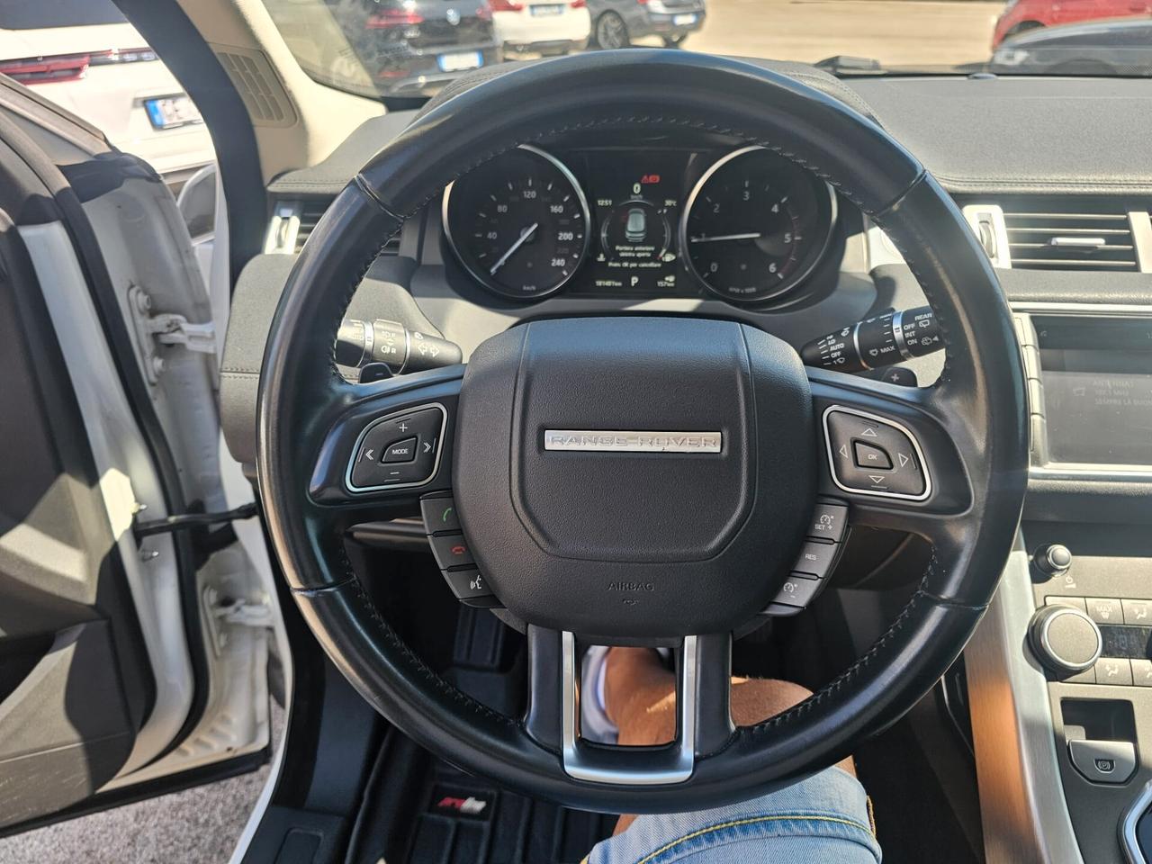 Land Rover Range Evoque 2.0 TD4 180 CV 5p. Pure
