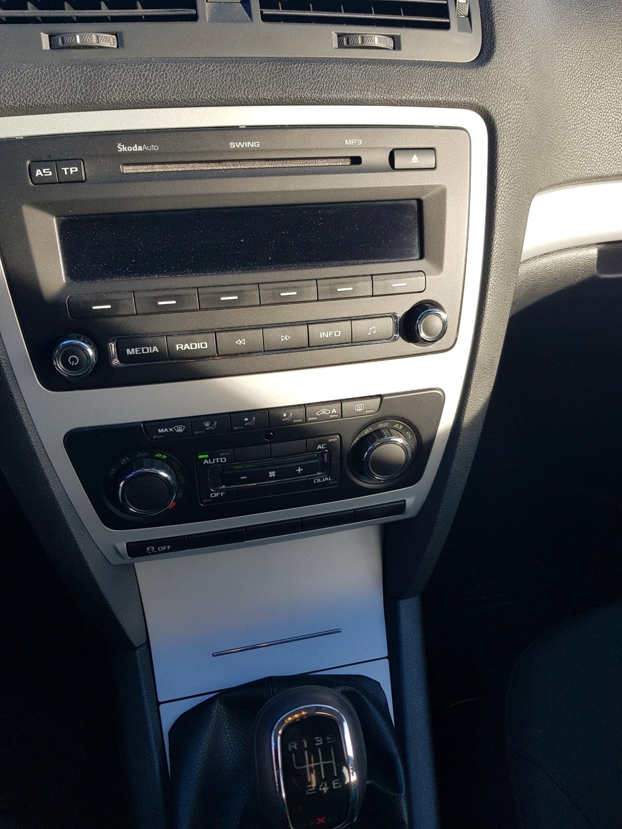 Skoda Octavia 1.6 TDI CR F.AP. 4x4 Wagon Ambition