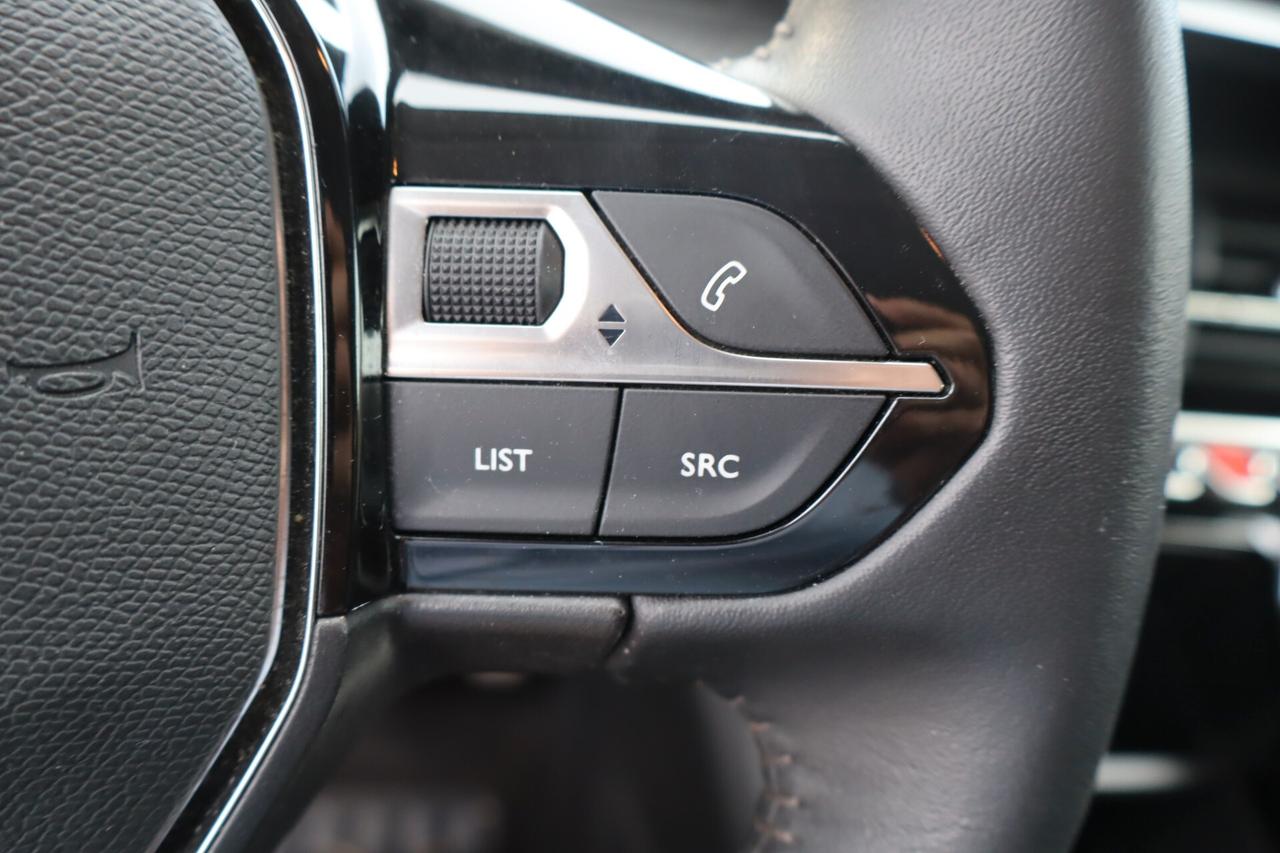Peugeot 208 1.2cc PureTech 75cv S&S 5 porte Style