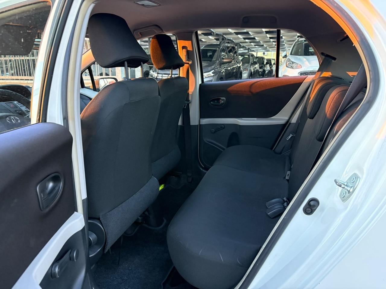 Toyota Yaris 1.0 5 porte Now Unipro 2010