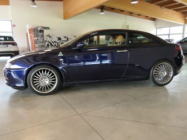 ALFA ROMEO GT 2.0 JTS 16V Distinctive