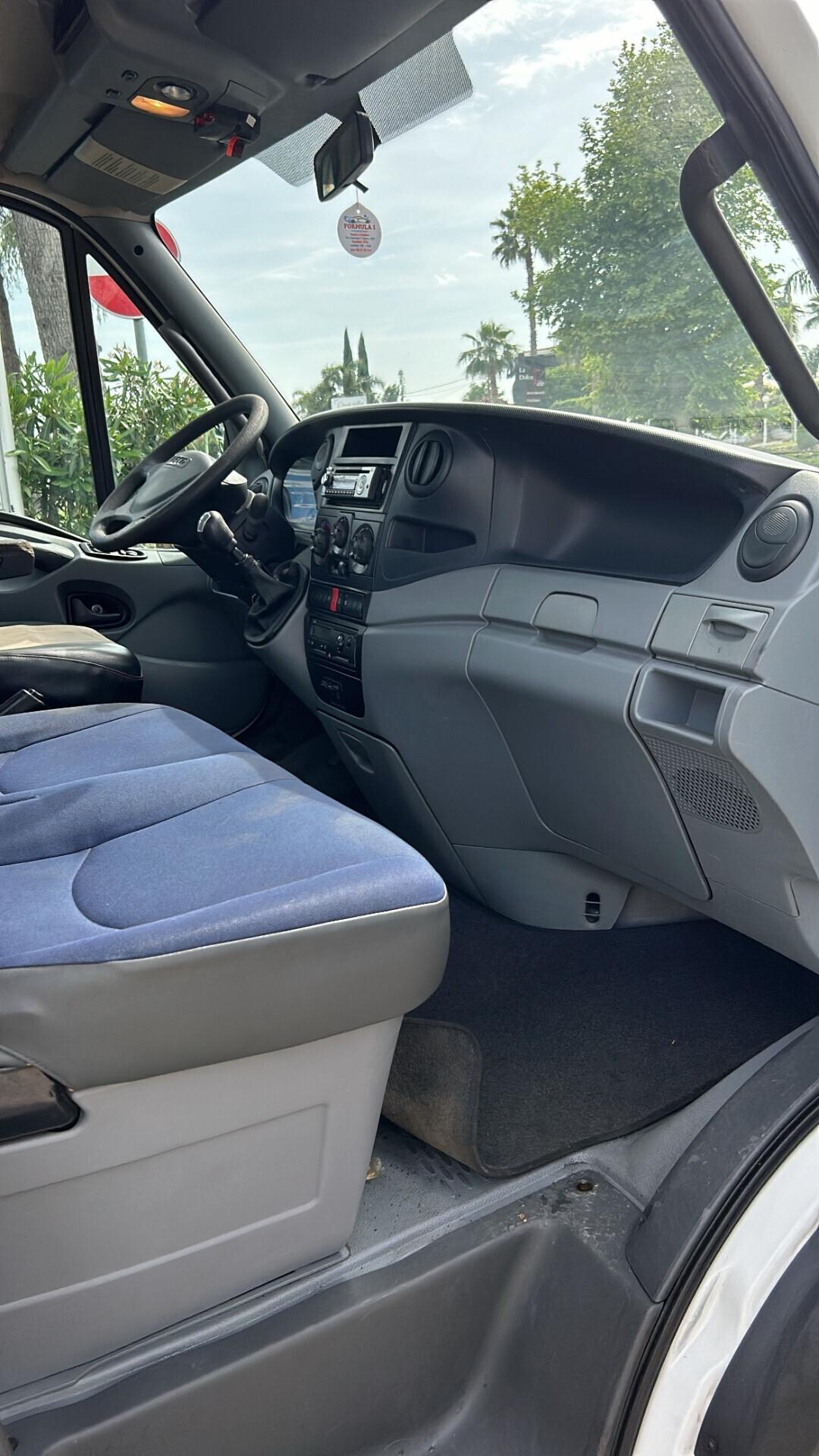 Iveco Daily 3000cc 65C15 Carroattrezzi Scarrabile 2011