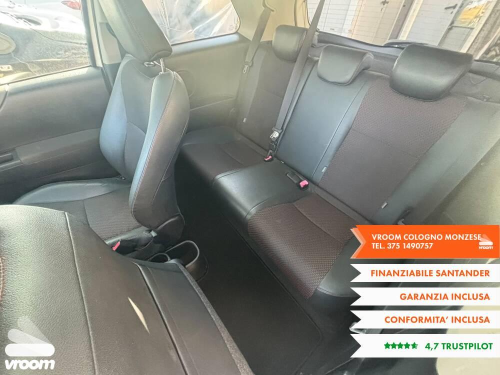 TOYOTA Yaris 3ª serie Yaris 1.3 5 porte Lounge