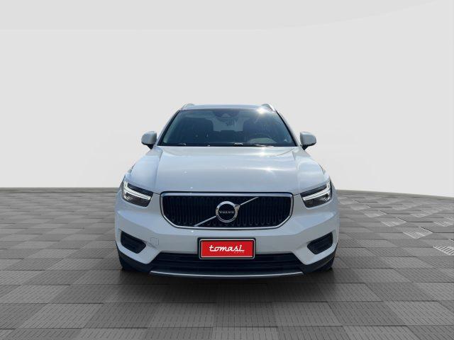 VOLVO XC40 XC40 T2 Momentum