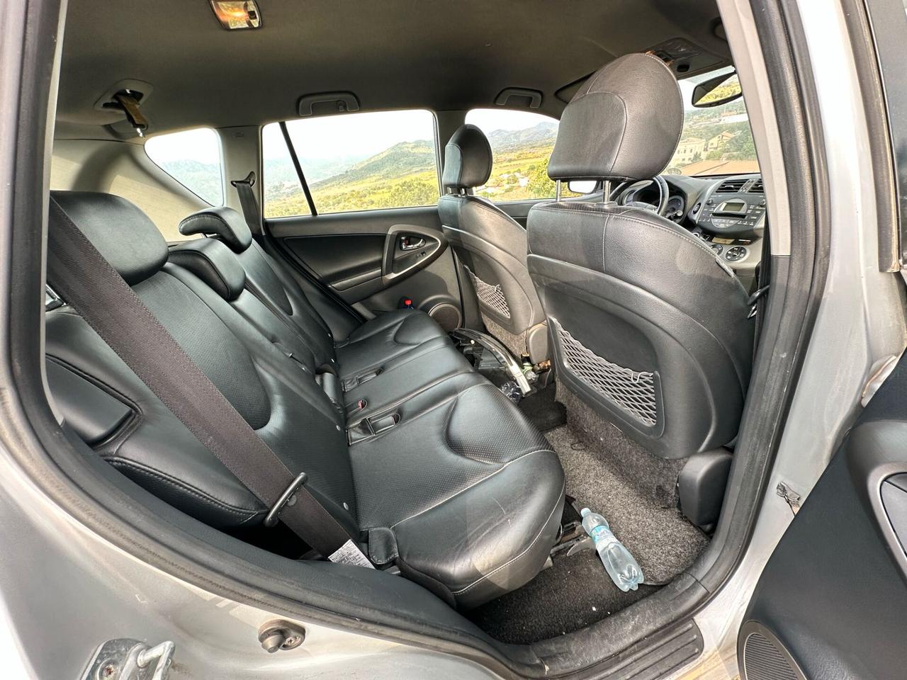 Toyota RAV 4 RAV4 2.2 D-4D 136 CV