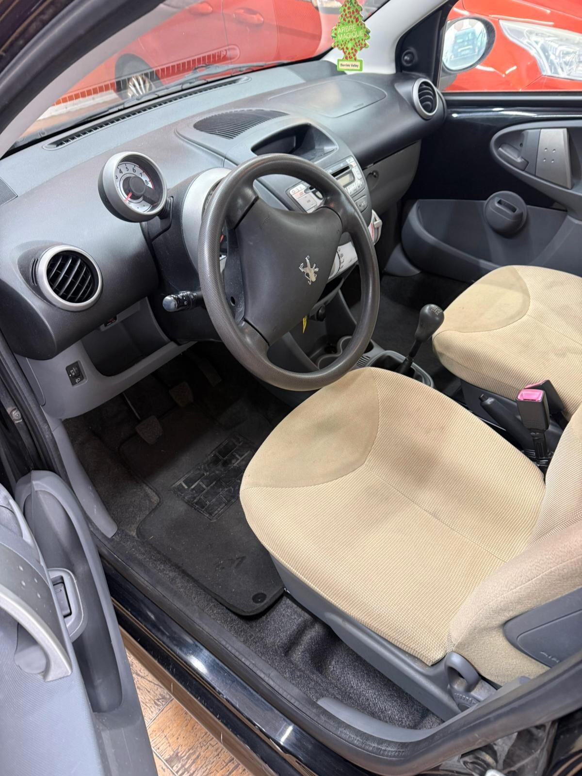 Peugeot 107 1.0 BENZINA 2008 NEOP.