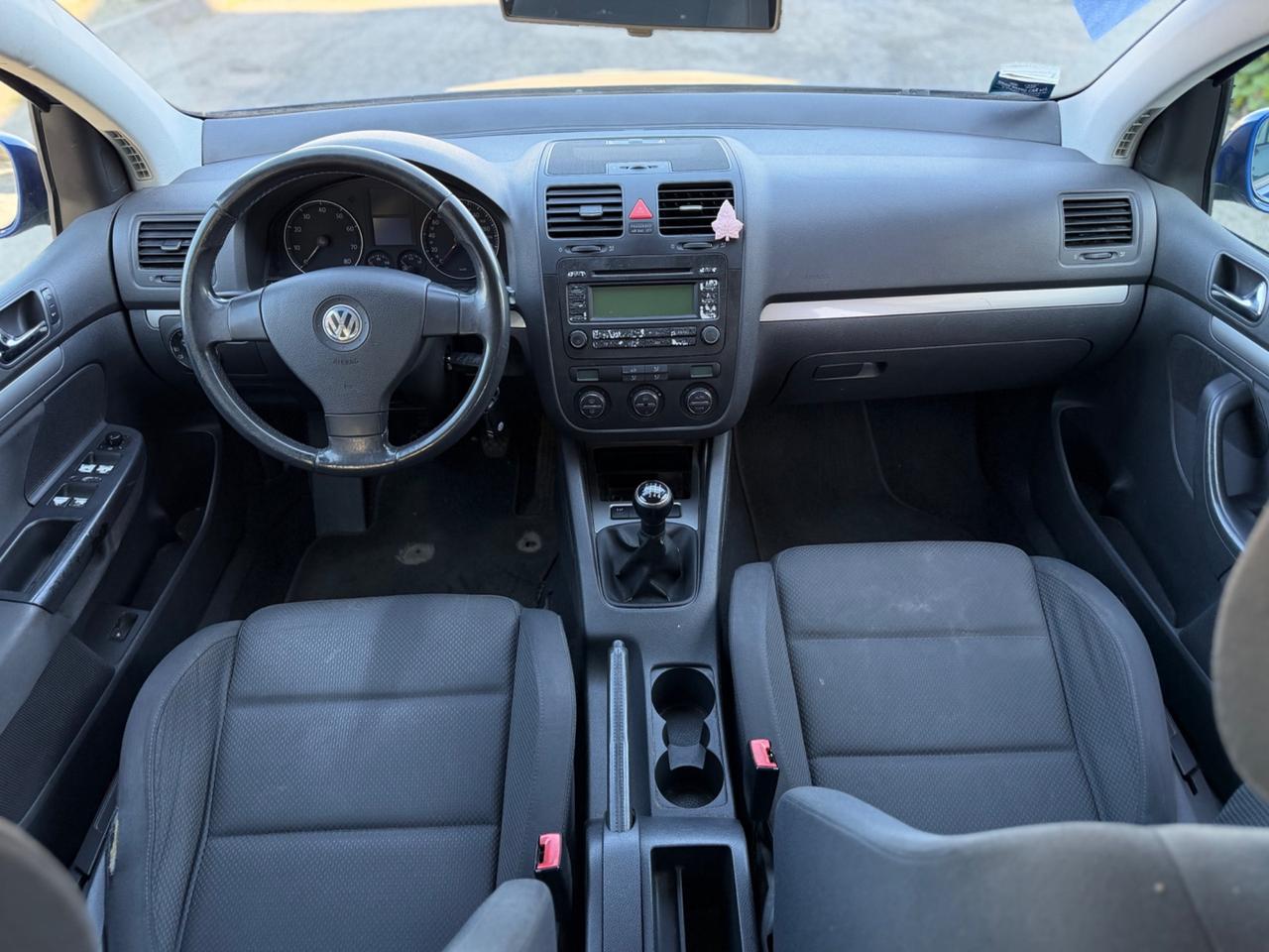 Volkswagen Golf 1.6 16V FSI 5p. Sportline