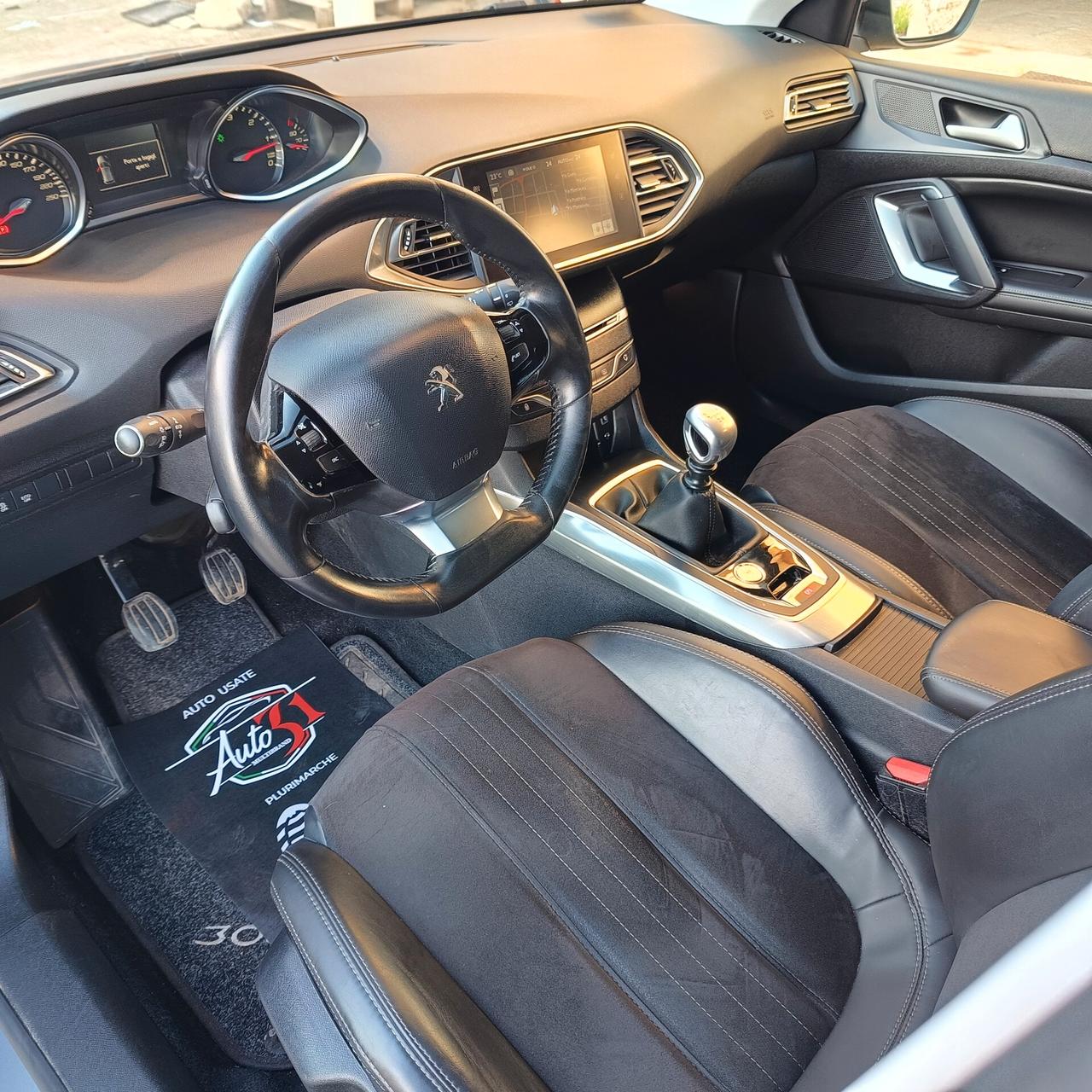 Peugeot 308 BlueHDi 120 S&S SW Allure