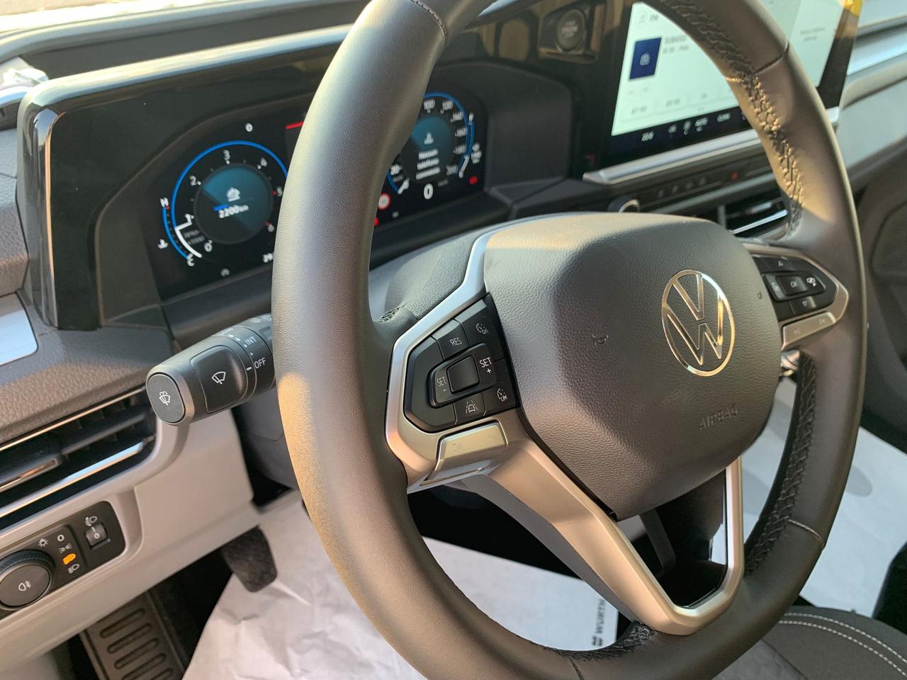 Volkswagen T6 Kombi t7 2.0 tdi 150cv life l1 auto