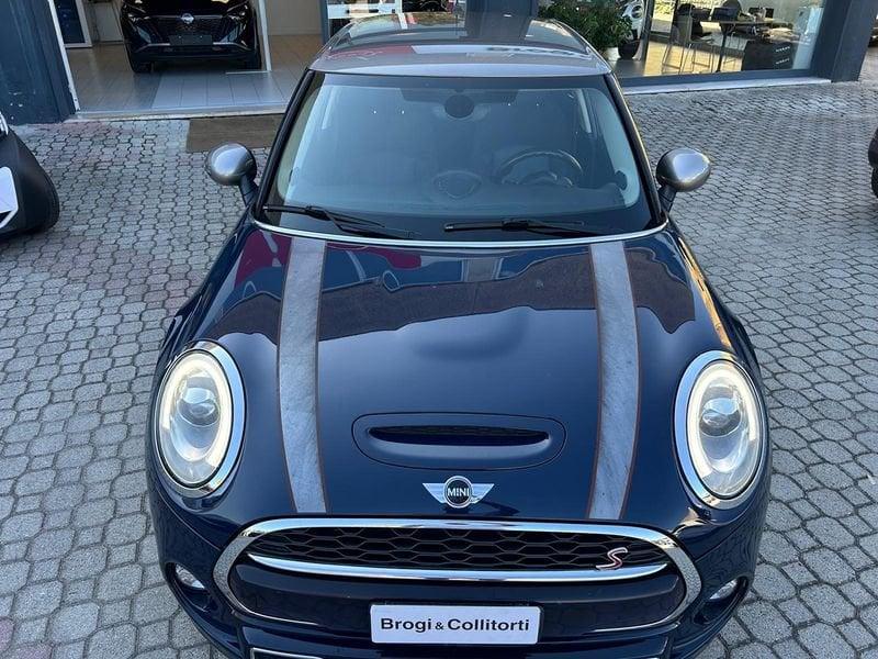 MINI Mini IV F55-F56 2014 5 Porte 2.0 Cooper SD Auto