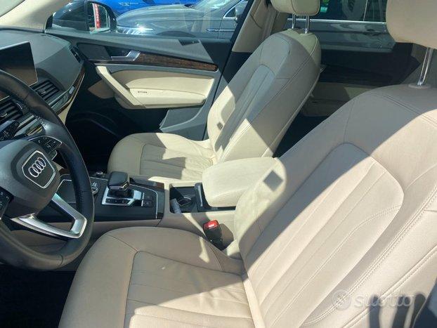 AUDI Q5 45 TDI quattro tiptronic Business Design