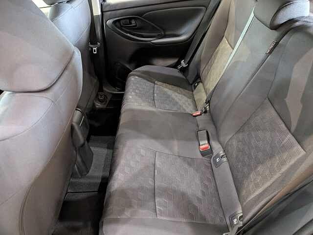 Toyota Yaris 1.5 Hybrid 5 porte Active *KM 0*