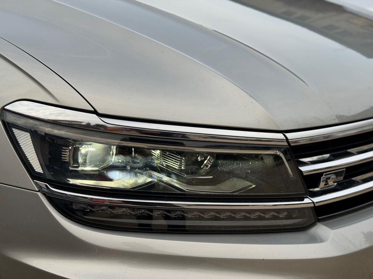 Volkswagen TIGUAN 2.0 TDI RLINE DSG 4MOTION MATRIX