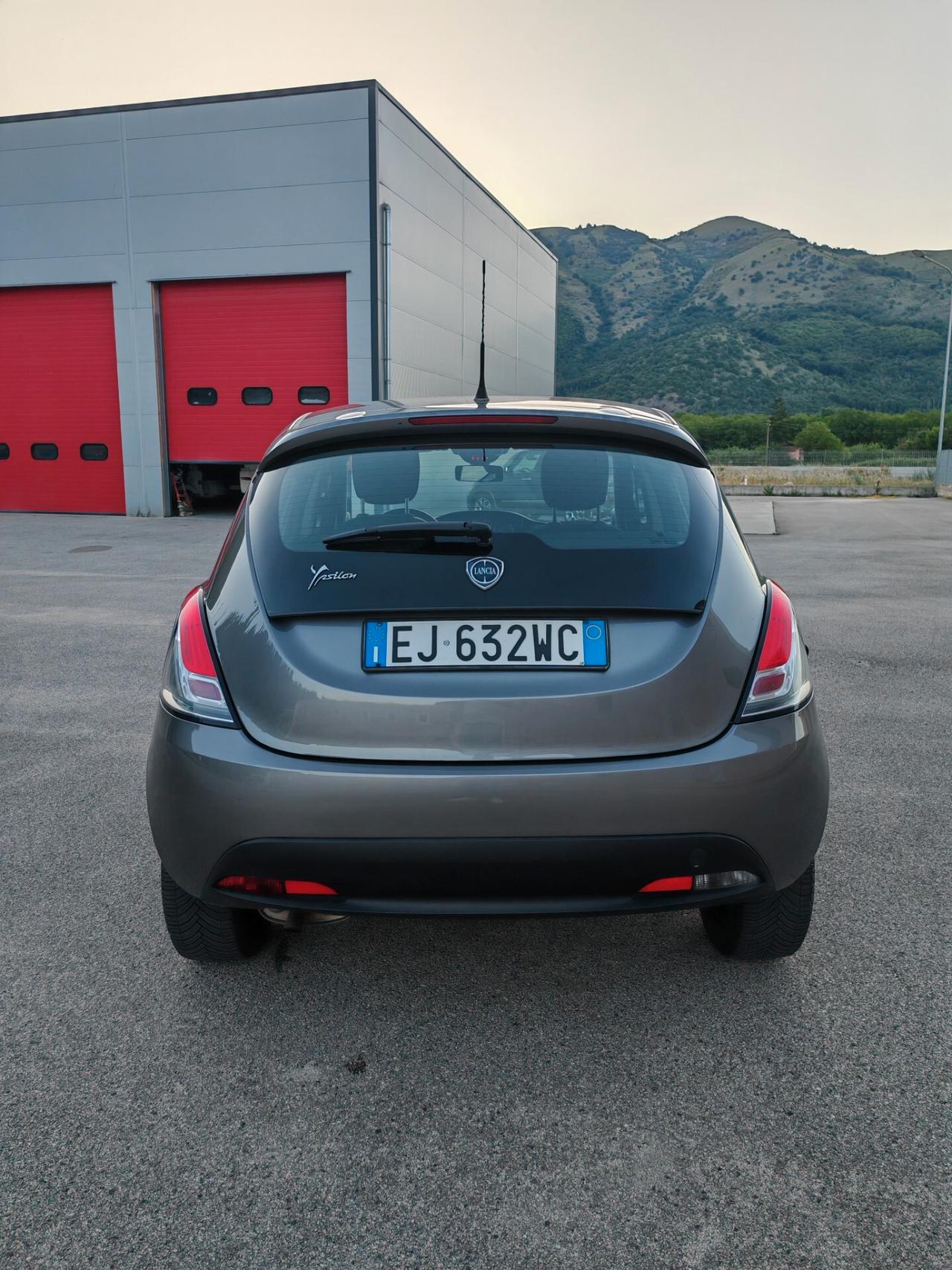Lancia Ypsilon 1.2 69 CV Platinum