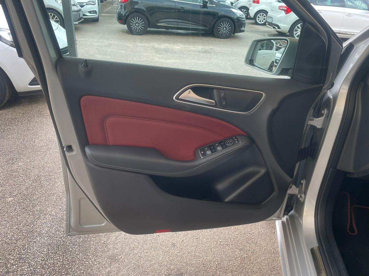 Mercedes-benz B 180 CDI Automatic Premium AMG