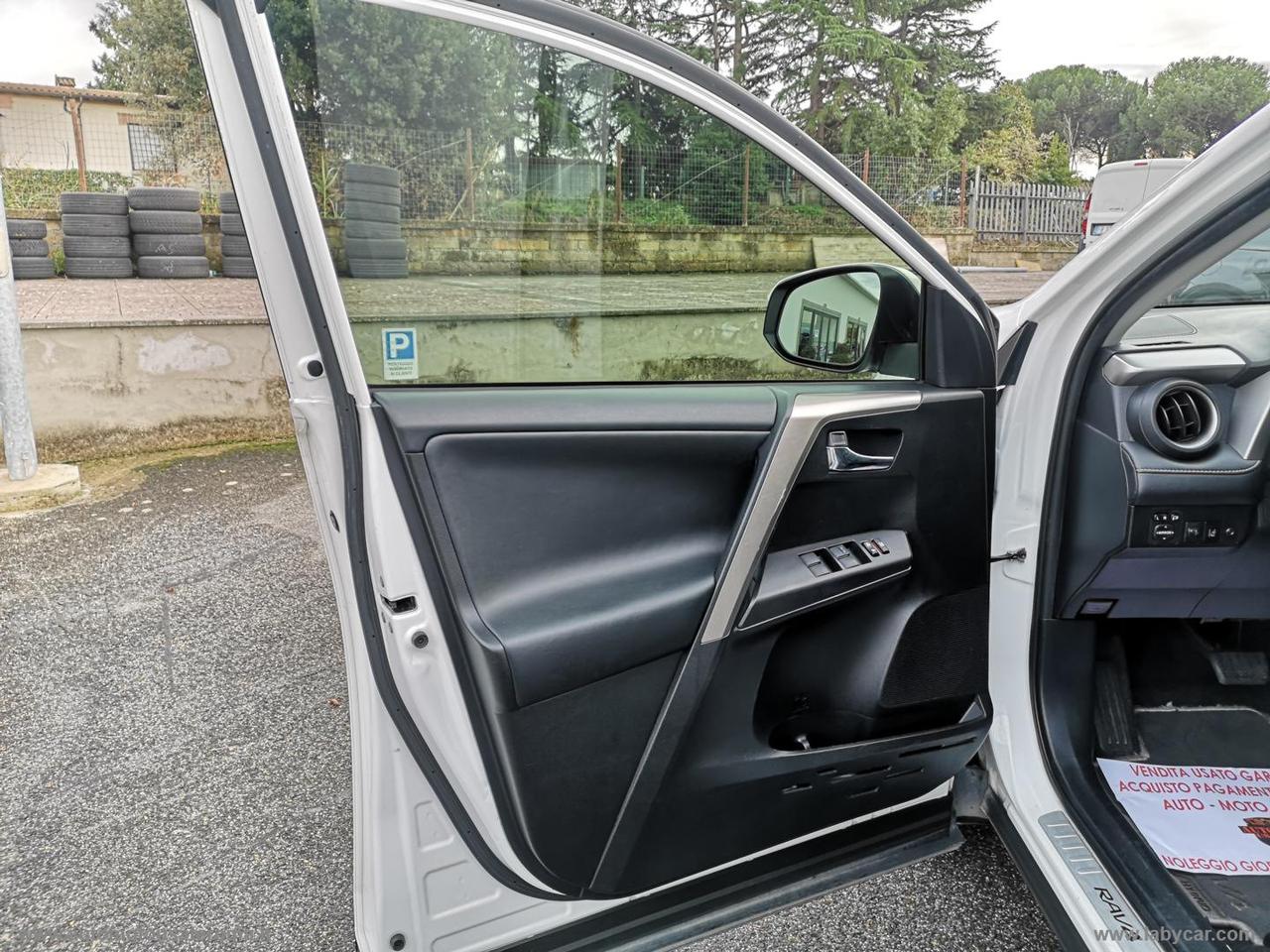 TOYOTA RAV4 2.5 Hybrid 2WD Business PROMO WEB