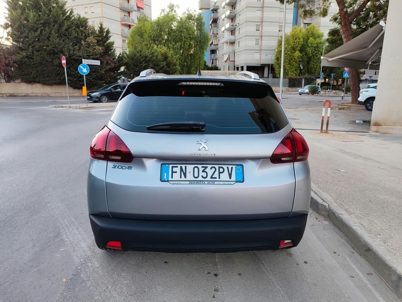 Peugeot 2008 1.6 BlueHDi 75 CV
