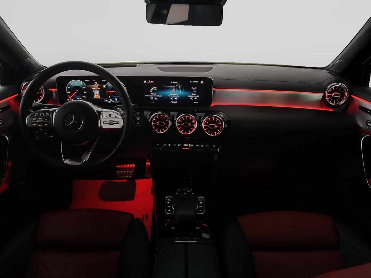 Mercedes-Benz Classe A - W177 2018 - A 180 d Premium auto