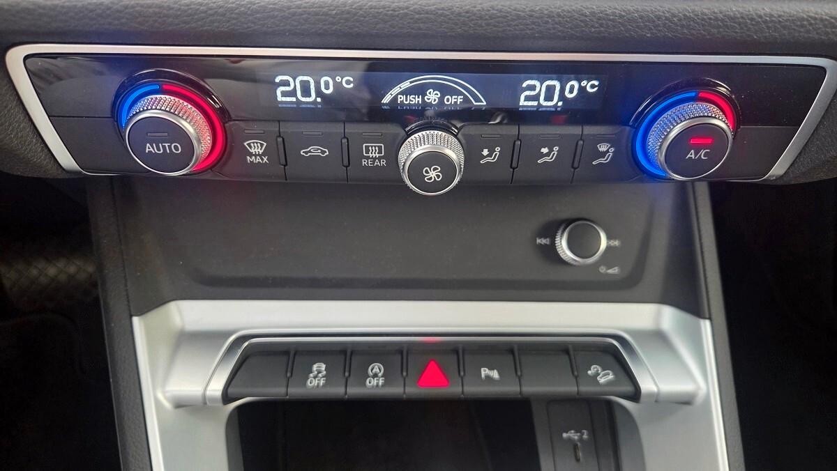 Audi Q3 40 TFSI Quattro S-Tronic Business Advanced