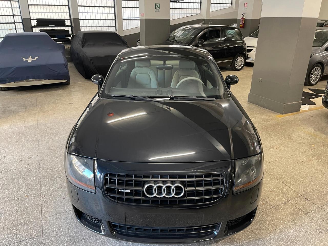 Audi TT Coupé 3.2 V6 quattro