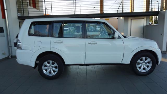 MITSUBISHI Pajero 3.2 DI-D 16V aut. 5p. Instyle DPF