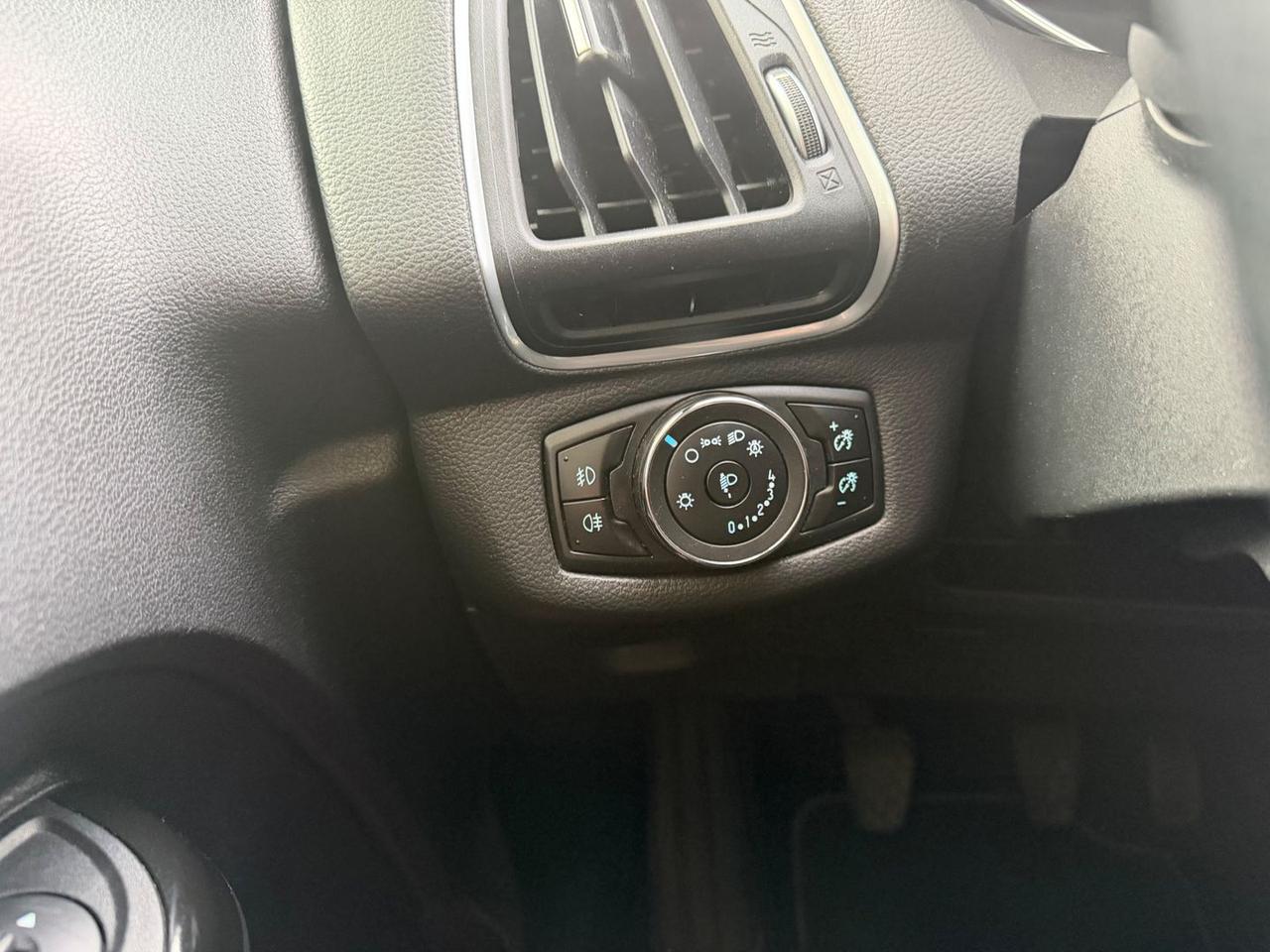 Ford B-Max Business Titanium 1.5 TDCi #9158